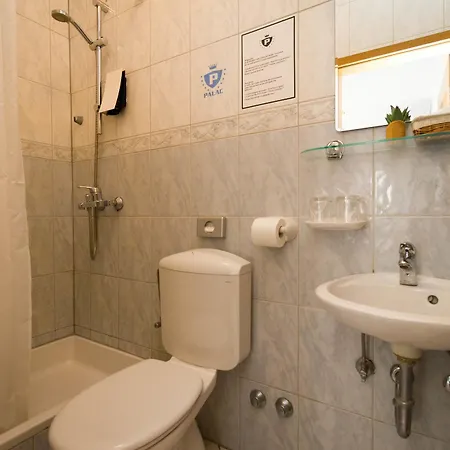 Palac 3*